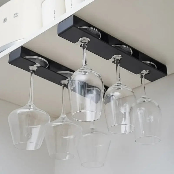 Platzsparender Gläserhalter MySalvora