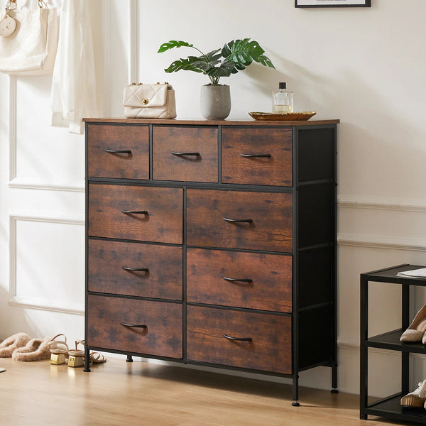 Vielseitiger Kleiderschrank für Zuhause