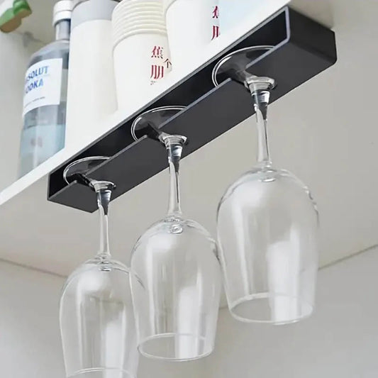 Platzsparender Gläserhalter MySalvora
