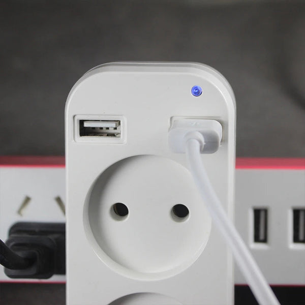 Universeller USB Steckdosenadapter