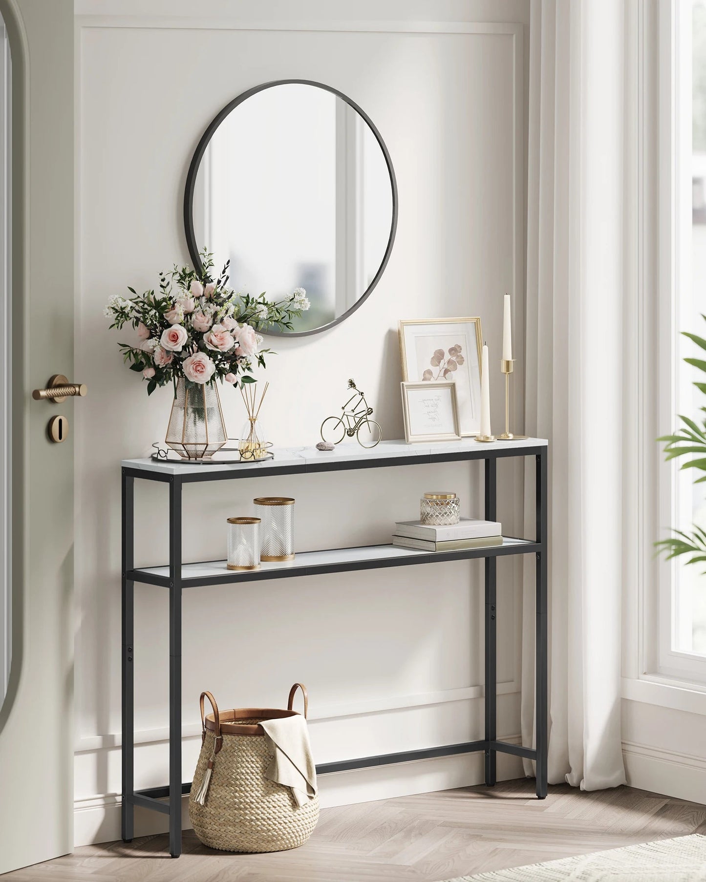 Eleganter Tisch mit Regalen MySalvora