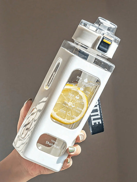 Sportliche Wasserflasche für unterwegs MySalvora